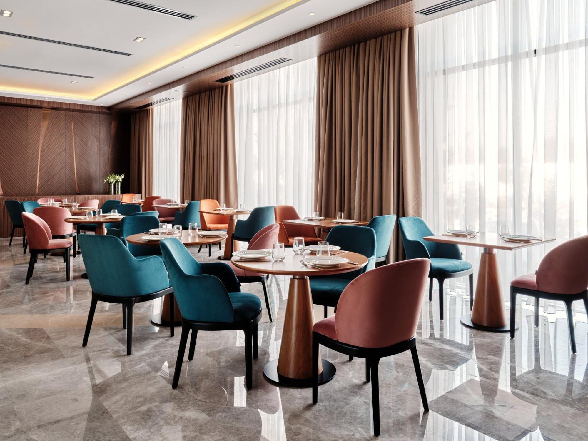 Crowne Plaza Tashkent By Ihg Hotel Exterior photo