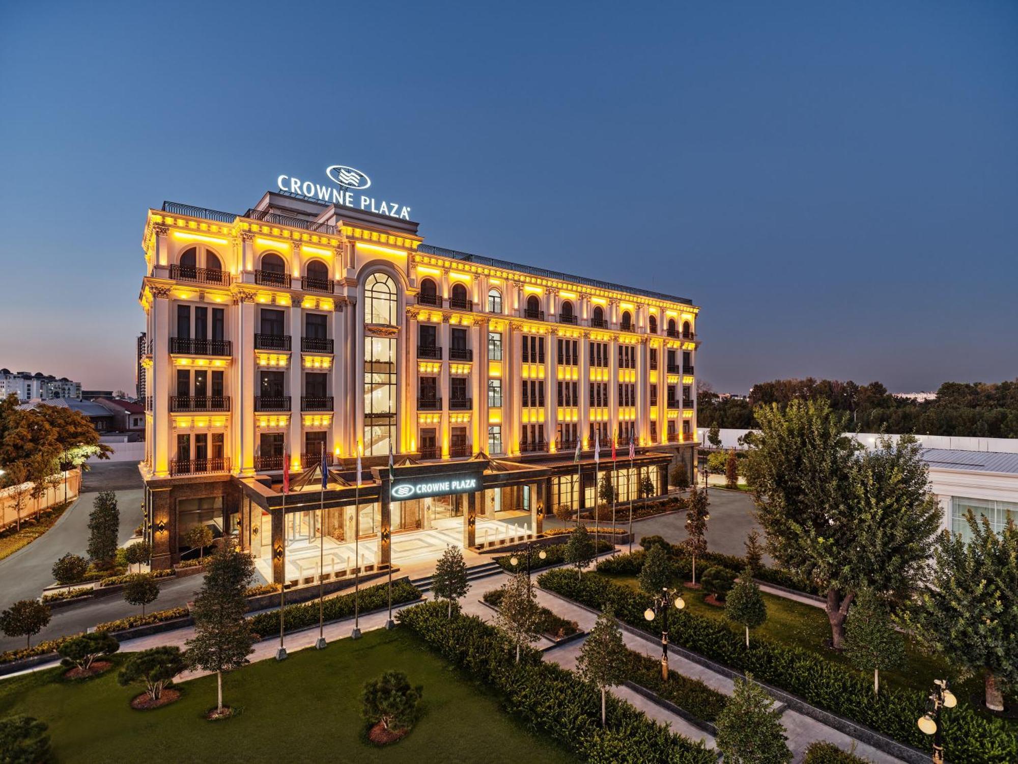 Crowne Plaza Tashkent By Ihg Hotel Exterior photo